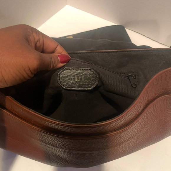 Liz Claiborne Brown Genuine Leather Shoulder/Crossbody Bag with Adjustable Strap - Picture 11 of 15